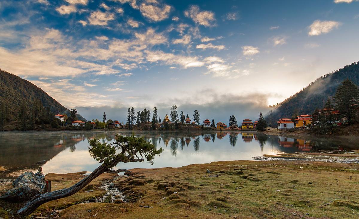 川西措卡湖——一个隐藏的九天瑶池