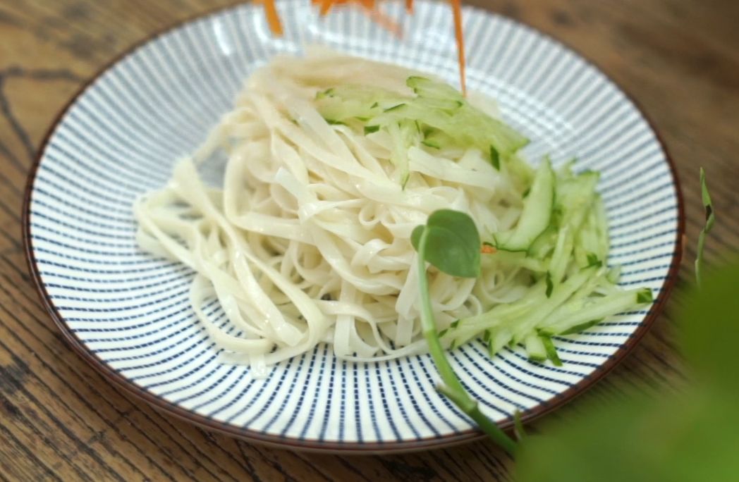 如何做出红油凉面 08795b237dde4104ba649f697eb3decd.jpeg