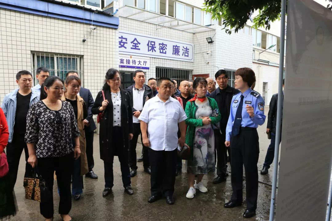 "法治警示课堂"走进看守所 18家企业"零距离"感受经济