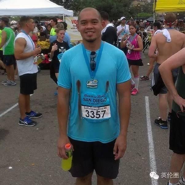 不戴乳贴跑马拉松竟然会……男选手也一样!