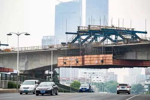 镇江市区有多少人口_...消息 连镇铁路市区段跨解放路特大桥下月合龙