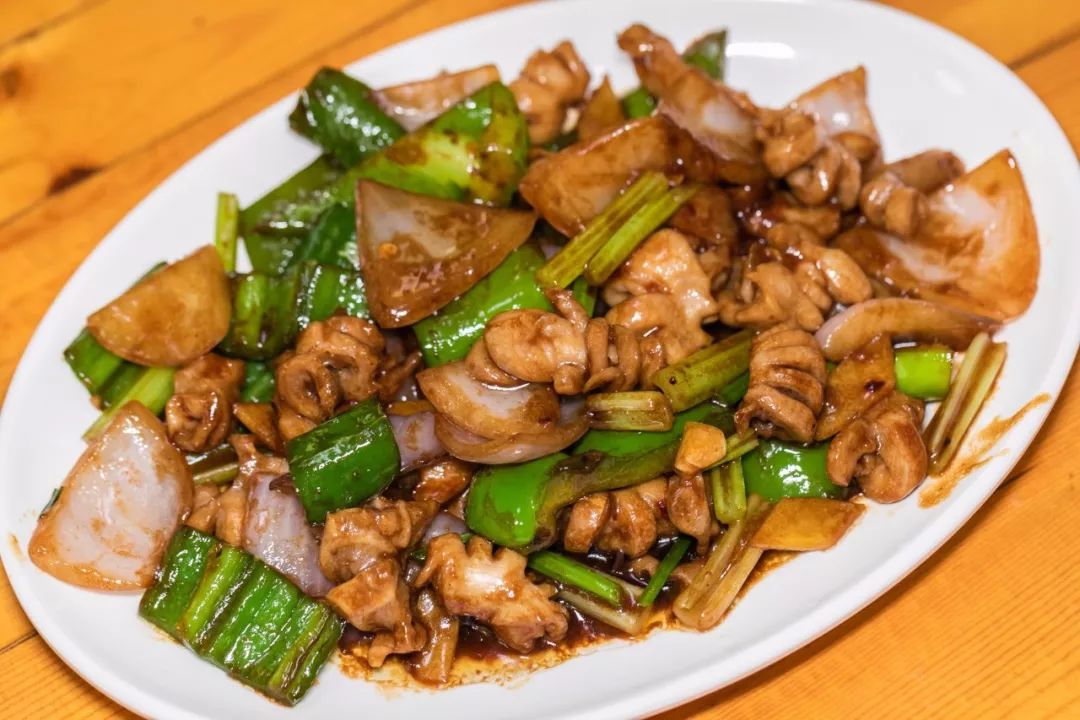 酱爆生肠,同样是22元.