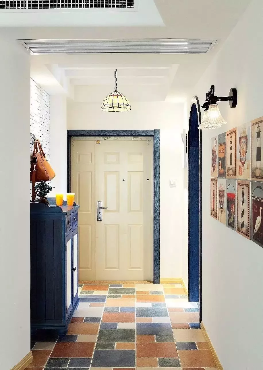 玄关装修效果图正对进门 4893d13b486d42a8b40023da72cda2eb.jpeg