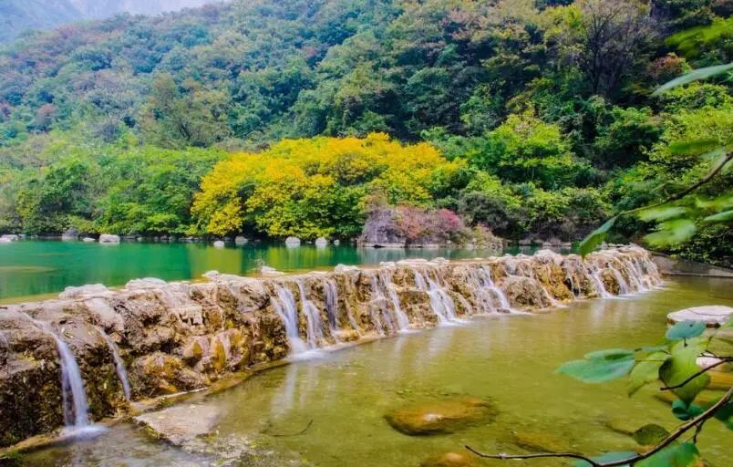 旅游景点一日游卡 4983fcfd4e534f50bc06f561ca1ba4a0.jpeg