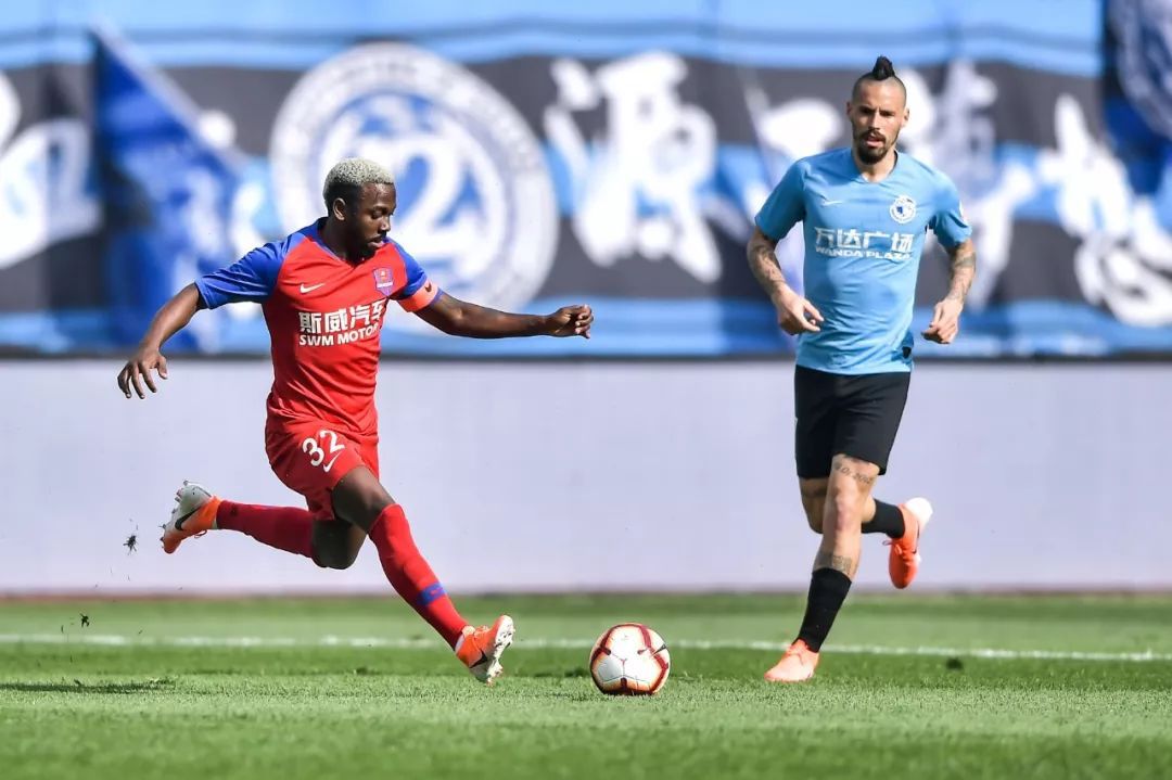 中超排名2021_2021中超海报图片(2)