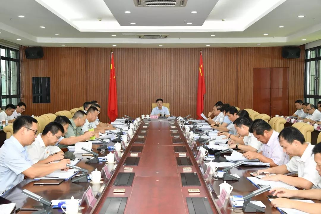 钟鸣明:以更好的状态 更实的作风 贯彻落实党中央 省委 市委各项决策