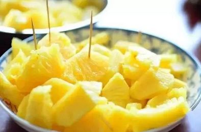 菠萝怎么做好吃又营养 769d4289143b43d0ac7e5db360fa2dfe.jpeg