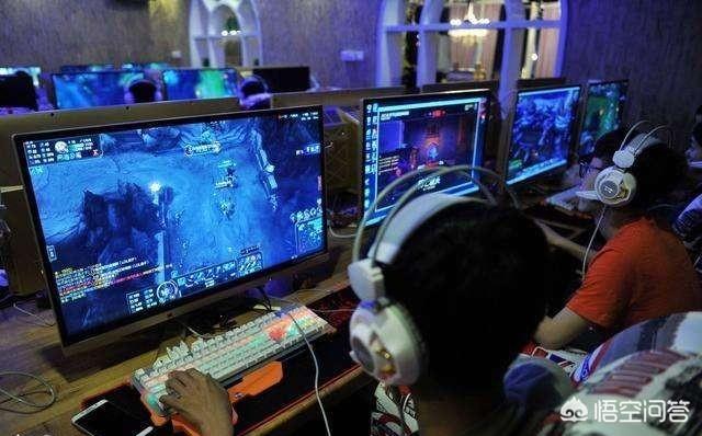 网络服务器玩游戏 97c826a04d7b41f19e9b00358a6085ee.jpeg