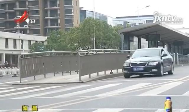 家门口一个<strong>花柳春风隘</strong>礼拜至少发生两次交通事故 还花柳春风隘都在斑马线上?