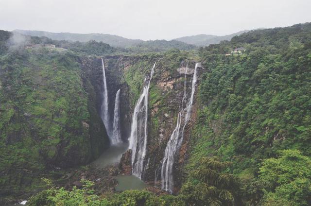 印度最美的八大瀑布，每一个都令人心驰神往