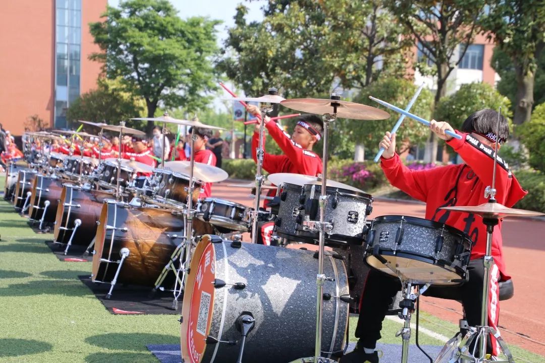 南通教育学校五山小学扬体育精神展少年风采