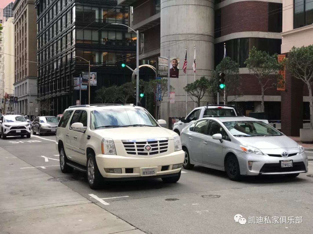 "巨肺大脚"王国 ccs带你一窥美国街头的凯迪拉克