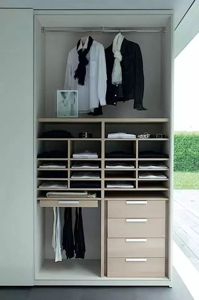 小房间衣柜的设计 e83be5ef8d7f4a839446bfdefb01bead.jpeg