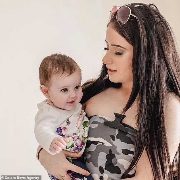 硬核英国辣妈,生之前7小时才知道自己怀孕,生