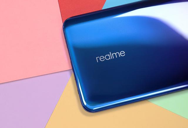 1499元!realme x毫无黑点,数码kol:超越想象