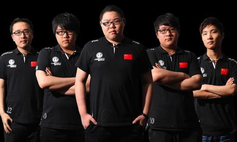 PDD四月直播收入曝光,怕不是成都首富?网友: