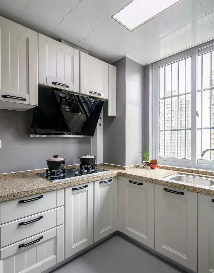 厨房设计布局u型柜子 3114247b67ed455d9fe3bb41fa6f8e76.jpeg