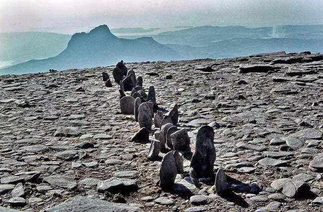 ����¡���ح����һ����ʱ�䴩��������ɳĮ