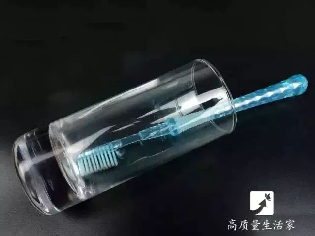 旧牙刷用打火机轻轻一烧,奇迹发生了! 凯发k8555