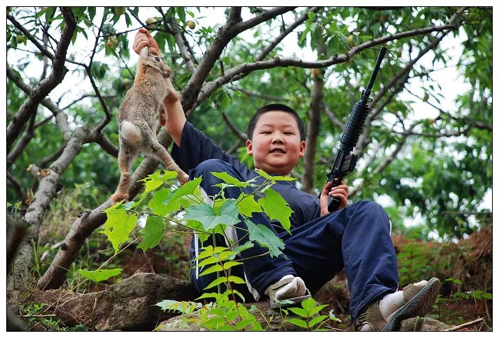 一路欢歌5月25日最强真人cs野战队射箭抓兔子比赛樱桃采摘一日游