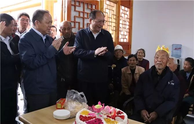 胡场镇人口_人口普查图片(3)