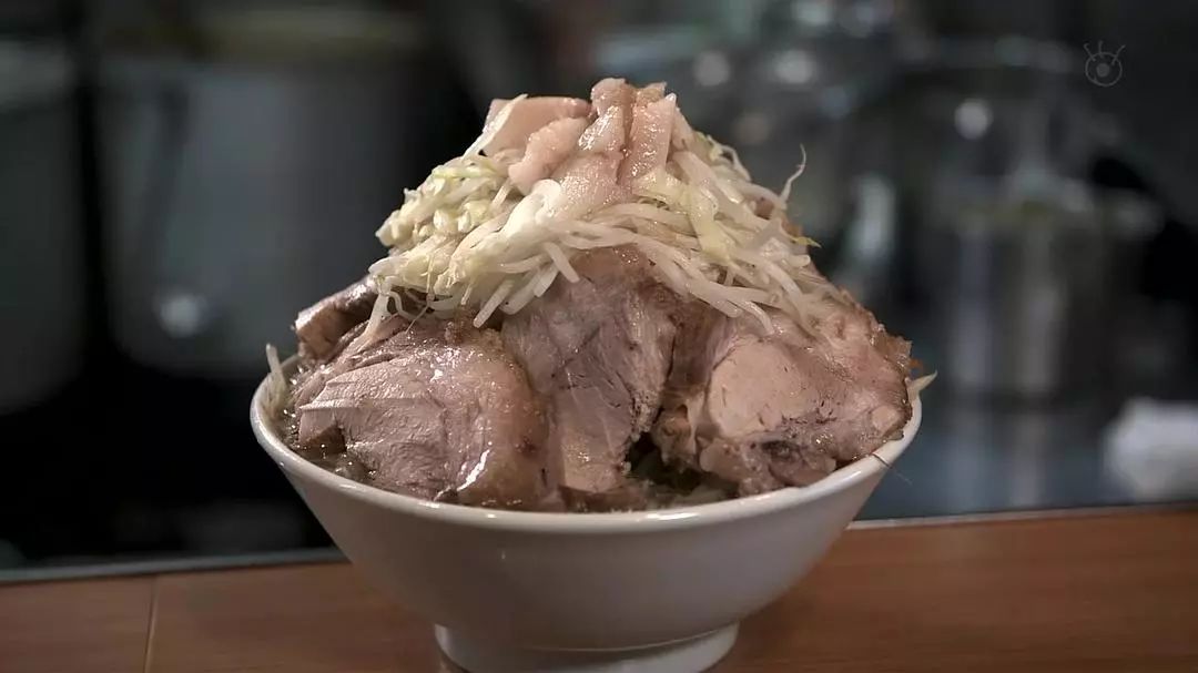 为什么日本女性无法一个人吃拉面?