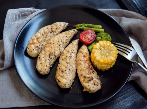 低卡低脂代餐鸡胸肉 81b2775779ac4cc4ab52cdc9a7813915.png