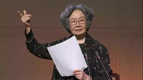 95歲再捐1711萬元！她一生只做一件事：把中國古詩詞帶給全世界！ 