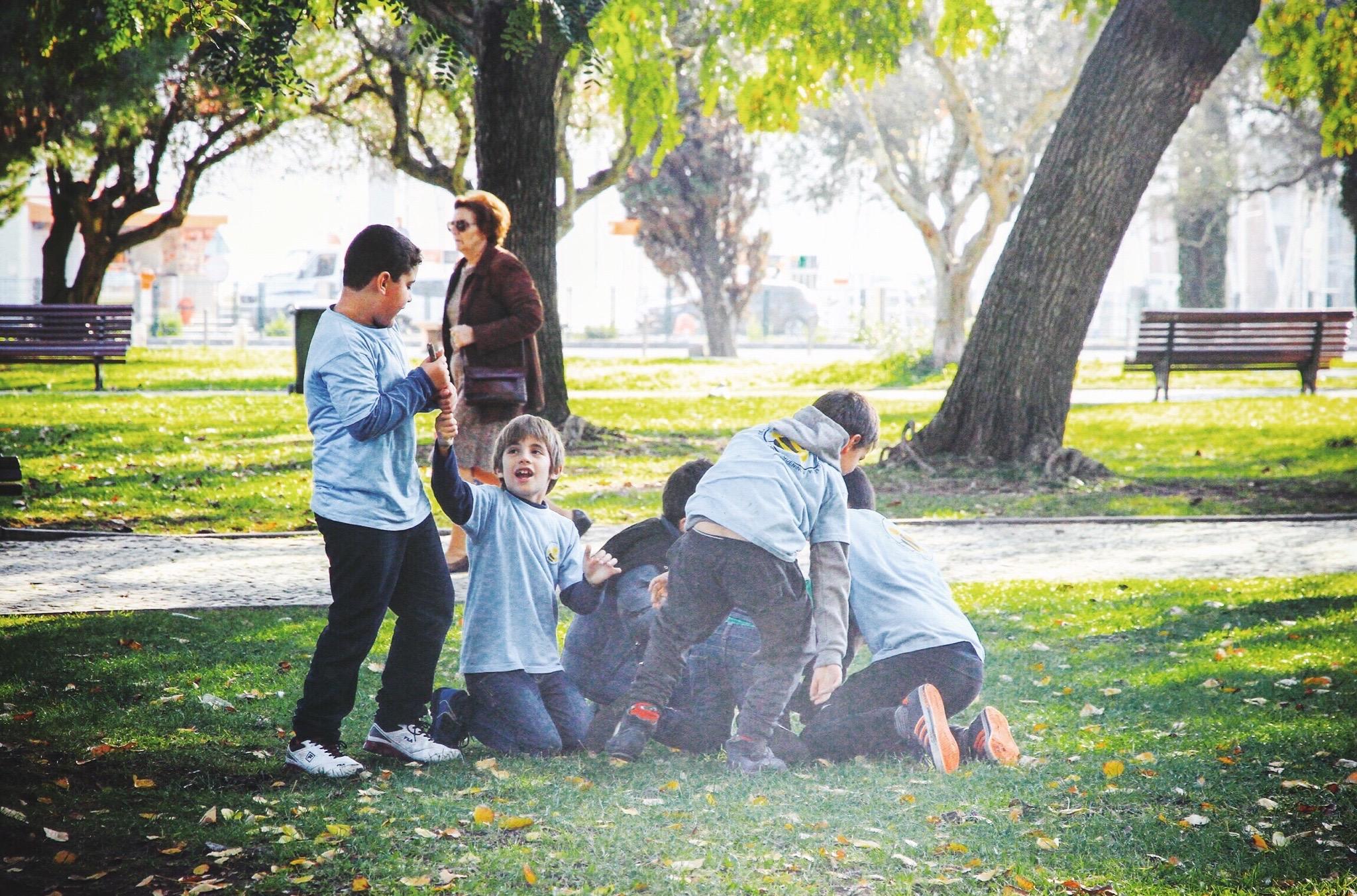                     育儿：为什么小孩玩起来不知疲惫？关于小孩身体的秘密