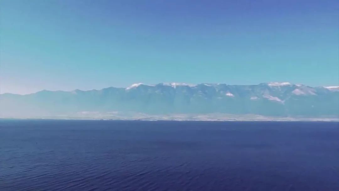 推动以洱海保护治理为重点的绿色发展,是一场深刻变革,没有斗争精神不