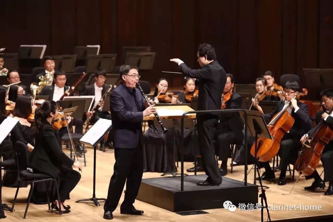 著名单簧管演奏家迟铮将携手贵阳交响乐团演奏五月的莫扎特
