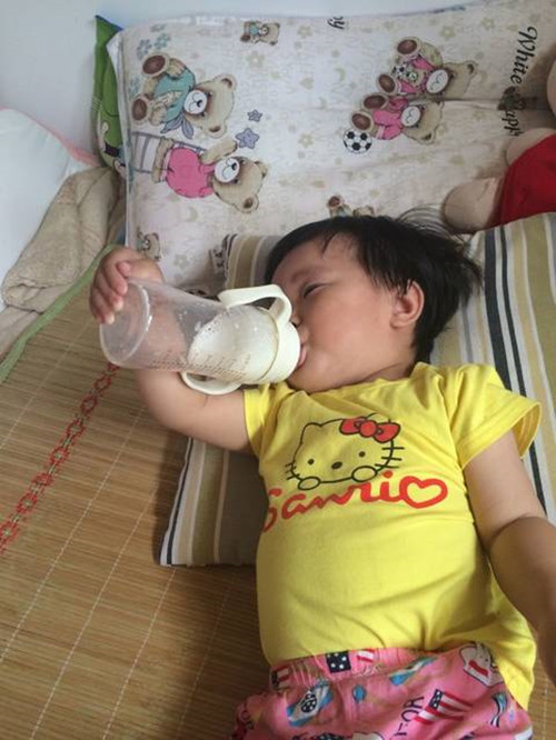                     娃睡觉时，这几个信号明显，说明进入“蹿高期”，家长别坑娃！