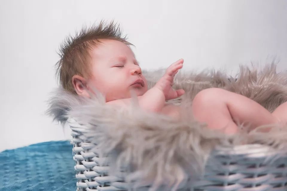                    育儿坑太多...宝宝的这12件事，生孩子前没人告诉你