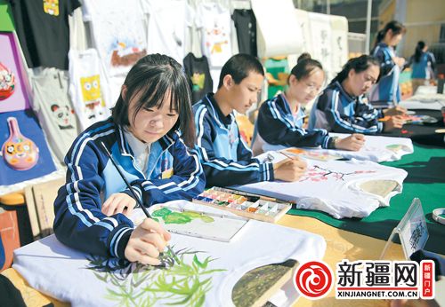 乌鲁木齐2019年人口_乌鲁木齐市第四次全国经济普查宣传月启动(3)