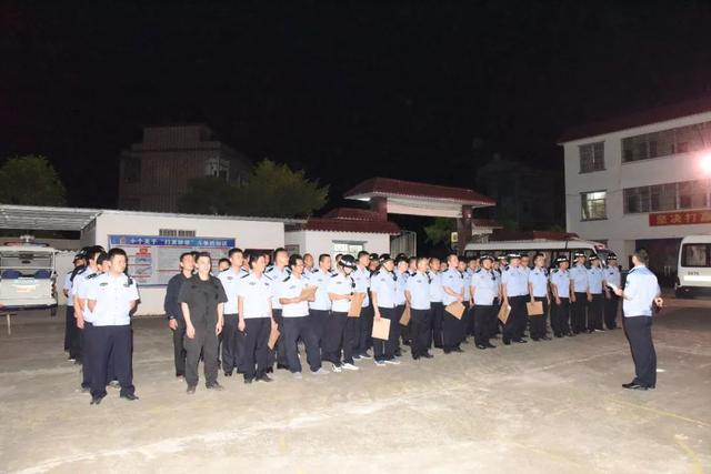 【扫黑除恶】闯入镇政府大院舞狮游行,博白这伙人太嚣张,警方组织大批警力抓捕! 新金沙平台网站