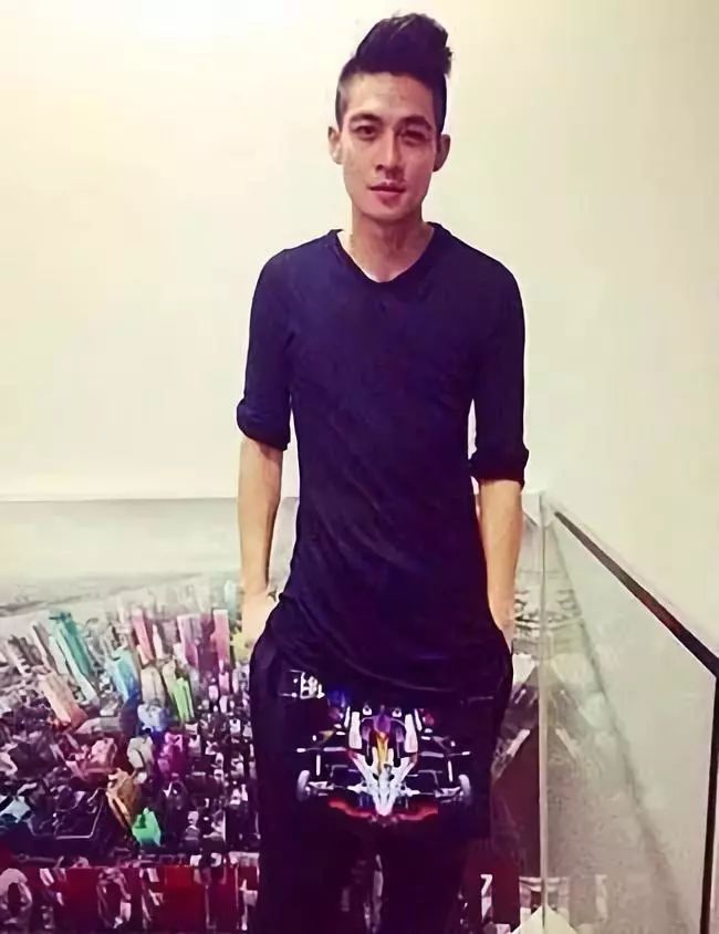 而谈到"百亿小开"石正祥