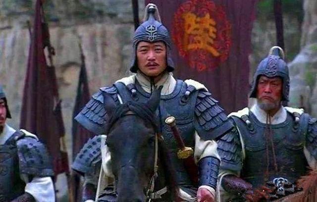 陆逊被困八卦阵，差点命丧沙场，为何诸葛亮岳父要救他？