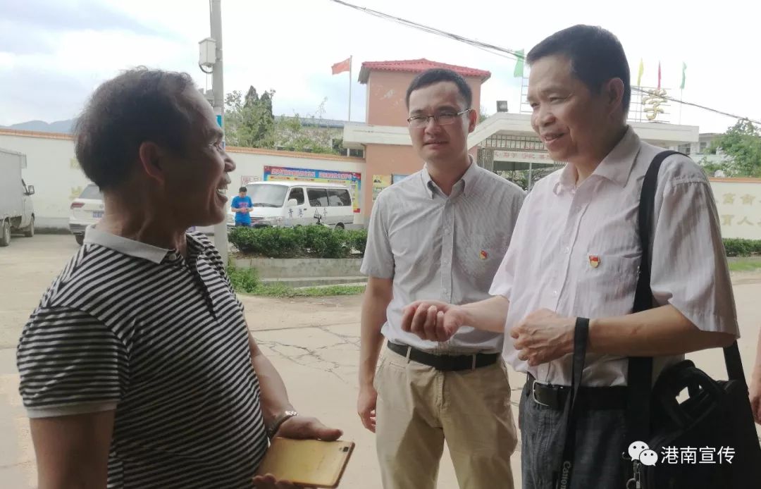 贵港市舞蹈家协会,戏曲家协会,民间文艺家协会的文艺骨干走进木格镇