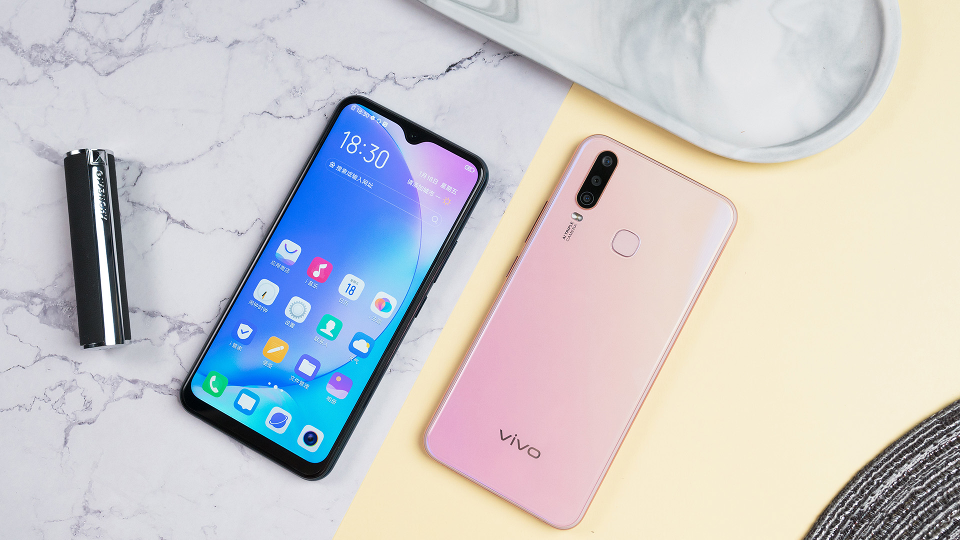 vivo车价格及图片,vivo汽车 颜值逆天 三摄长续航:vivo y3双色图赏_搜狐汽车_搜狐