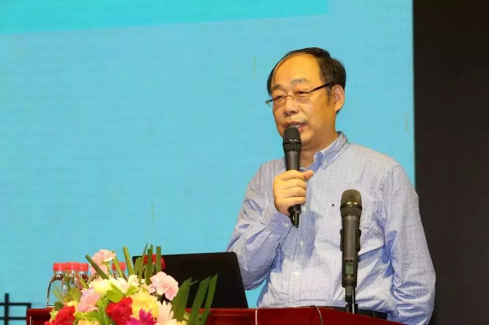 2019中国钢铁经济形势_2018年中国钢铁行业经营数据分析及2019年趋势预测 附图表(3)