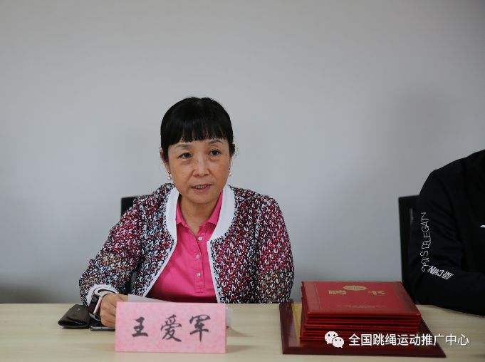 省民俗体育协会跳绳专项委员会委员的陪同下,先后前往西安欧亚学院