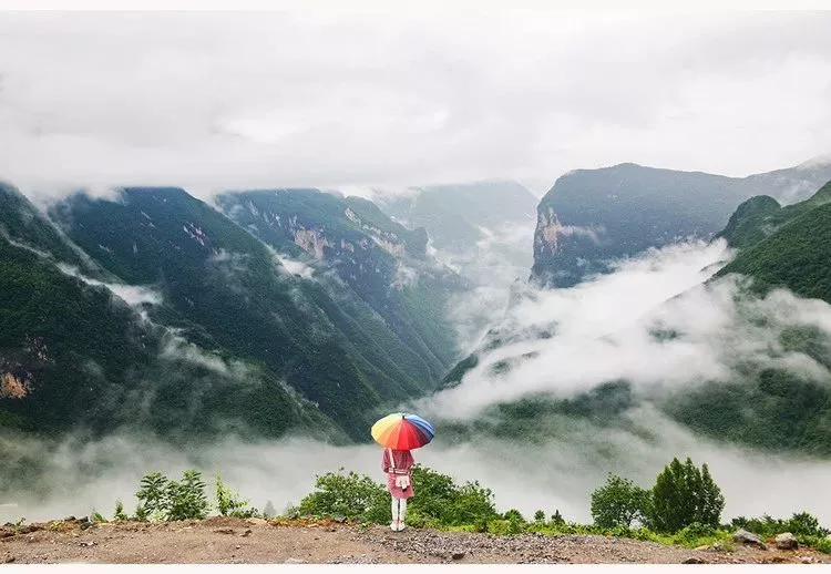 暮春初夏,幕天席地,到这些地方露营吧!_巫山
