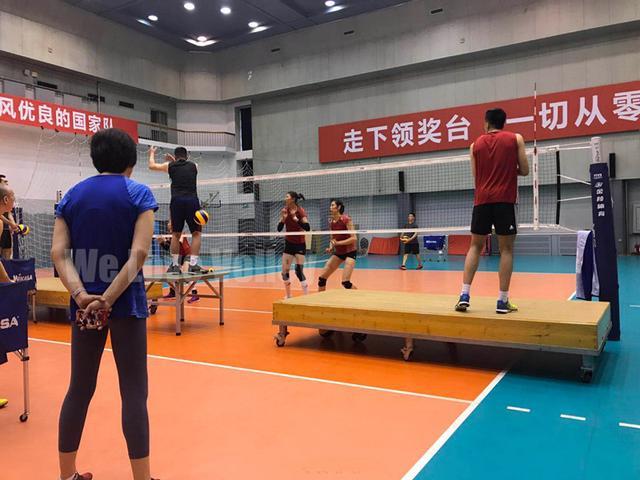 中国女排最新集训消息,队长归队,郎导特训四大铁打主力,要拼了 日本一本道免费一二三区