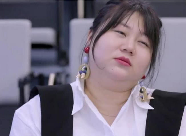 杨天真面试新人眼光毒辣,王学圻四连问学员崩溃,网友:太真实! 澳门皇冠体育官网