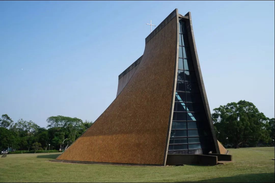 美国国家美术馆东馆 a5c3f495da4e49e2afd0cc5e4b1e1f43.jpeg