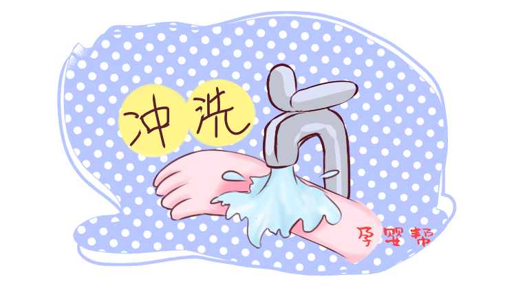                     原创            1岁幼儿被烫伤，宝妈按常识用冷水冲，送医院后却被责骂太冲动