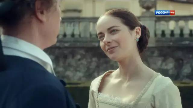 比张雨绮彪悍，被不育老公骗婚，毒死老公称帝又找了23个情人…