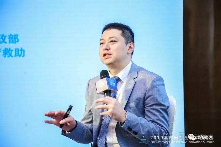 准入及招标负责人于晶女士;阿斯利康非公医疗战略合作负责人李唯先生