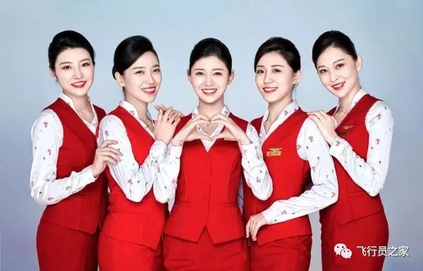 深圳航空凭借优质的航空服务和青春靓丽的乘务员形象,荣获"2019年世界