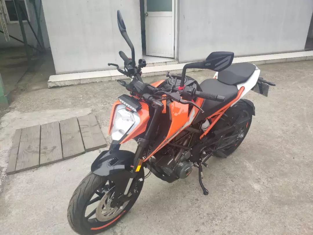 品牌 ktm duke 250 橙色 江苏无锡 2018年11月 490公里 有 不出售 3